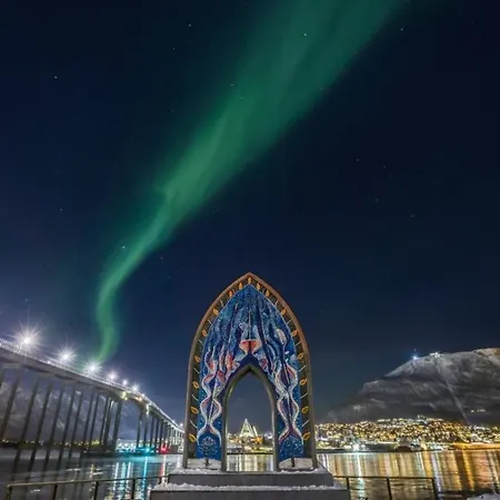 Location In The Center With Free Parking Appartement Tromsø