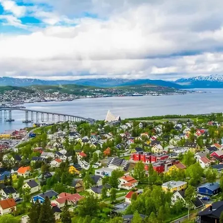Location In The Center With Free Parking Appartement Tromsø