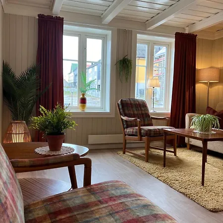 Location In The Center With Free Parking *