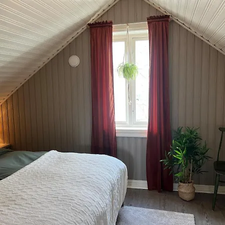Location In The Center With Free Parking Apartment Tromso