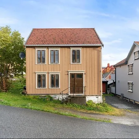 Location In The Center With Free Parking *